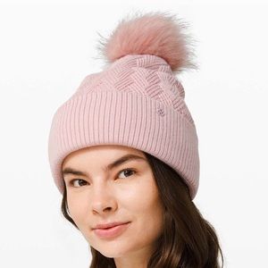 Lululemon Sherpa Weave Pom Beanie Pink PIMI